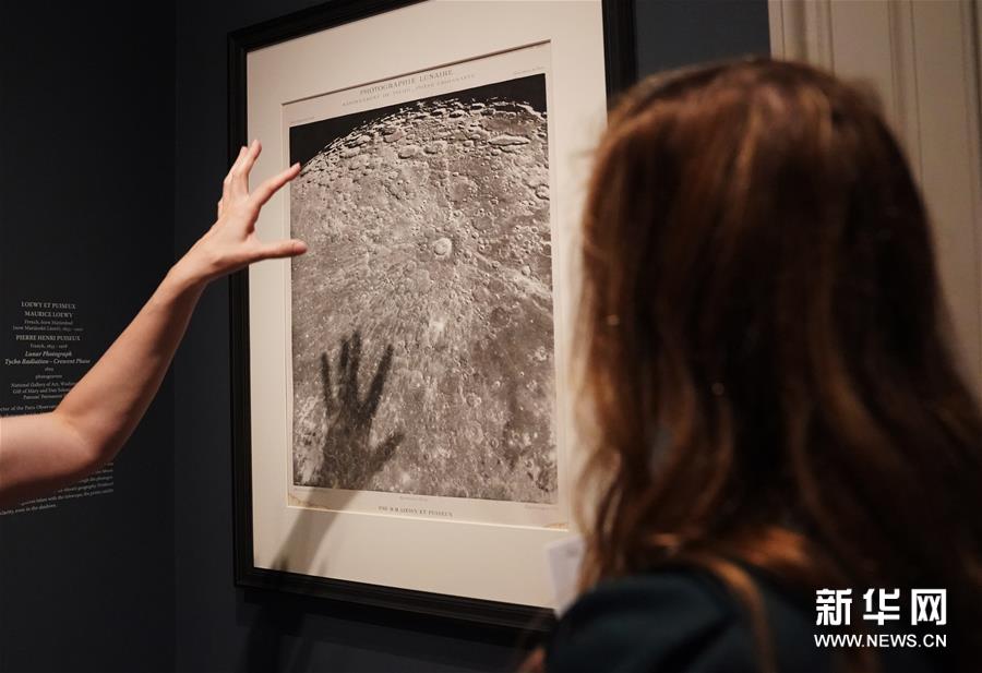 “银色月光下：百年月球影像”将在华盛顿展出