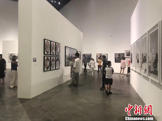 《摄影180年在中国》大型展览银川开展