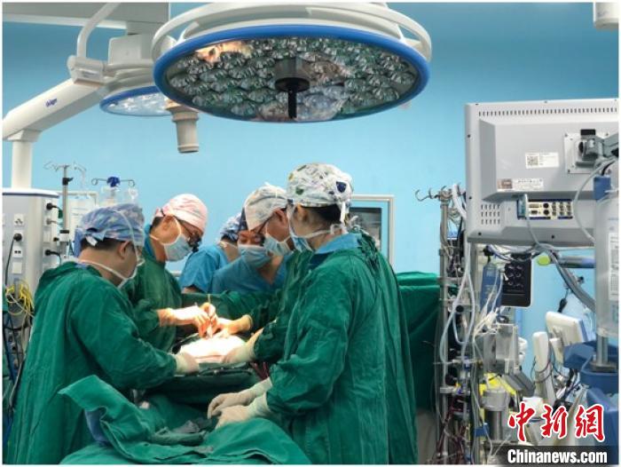 云南完成西南地区首例“人工心脏”植入术