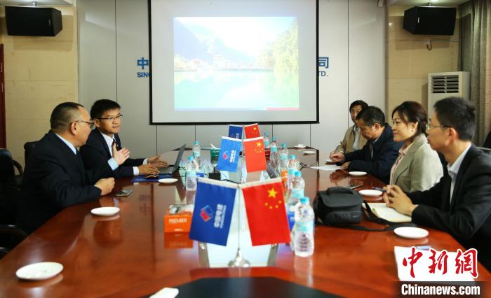 中国驻尼泊尔大使视察上马相迪A水电站