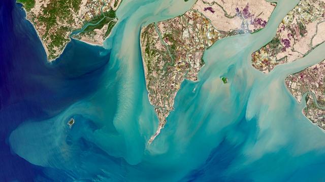 这是由“吉林一号”卫星于2月11日拍摄的缅甸勃生河入海口。新华社发 （长光卫星技术有限公司供图）