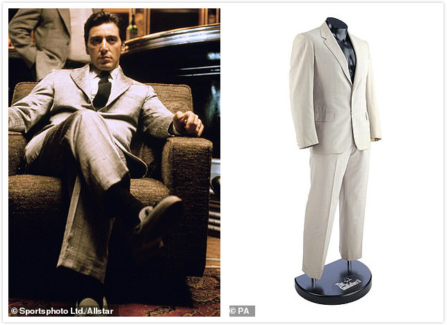艾尔·帕西诺在《教父》里穿过的西装也是拍品之一  图片来源：Sportsphoto Ltd./Allstar、PA 
