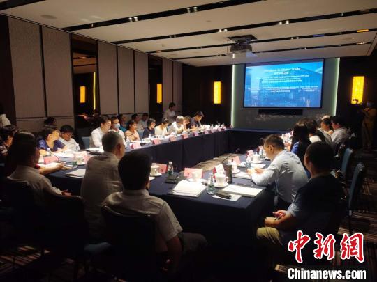 中国侨网境外华文媒体参与海南自贸港政策宣介活动。　张茜翼　摄