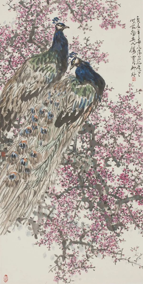 《红梅孔雀》 中国画 136x69cm 2000年 浙江美术馆藏