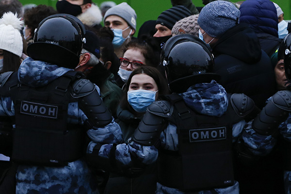 1月23日，俄罗斯莫斯科爆发声援纳瓦利内的集会游行。人民视觉  图