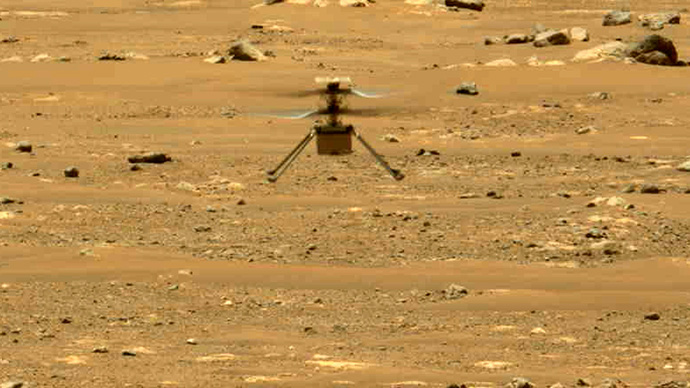 NASA火星直升机“机智号”于4月22日完成了第二次飞行。人民视觉 资料图