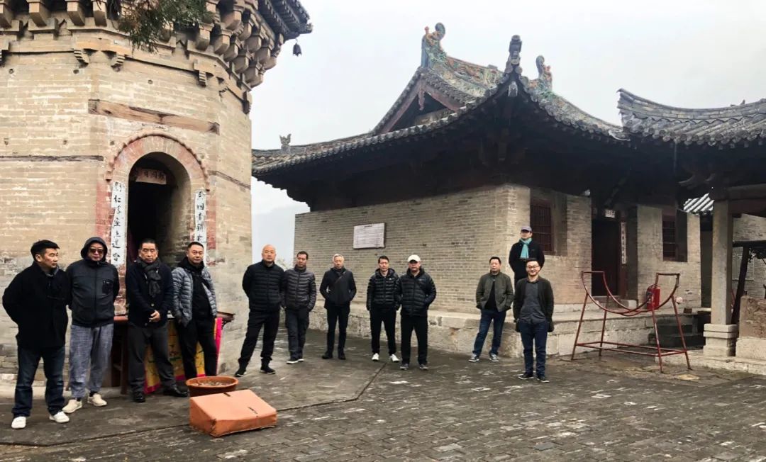 上海与洛阳画家同访河洛古迹