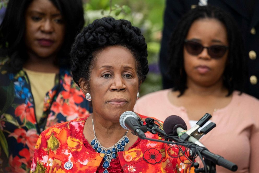 PHOTO: Rep. Sheila Jackson Lee speaks during ceremony for victims of the 1921 Tulsa Massacre, on the 100 year anniversary in Tulsa, Okla., May 31, 2021.