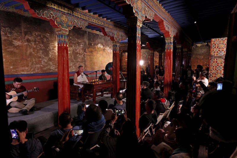 开幕当天，在艺术中心内举办的“西藏非遗音乐之夜”