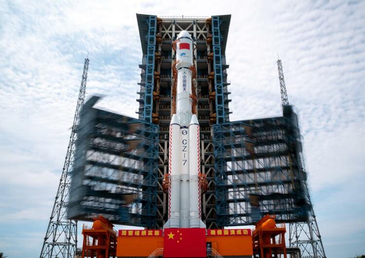 中秋节前，长征七号运载火箭送出“太空新快递”