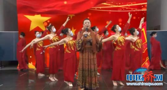 图为歌舞《我爱你中国》。　莫成雄 摄