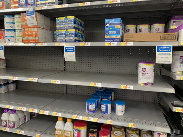 美国一家超市的婴幼儿奶粉货架（孙卓/摄）