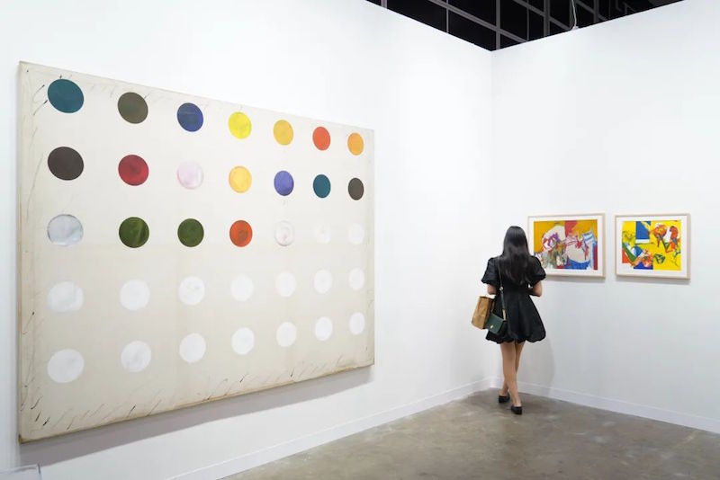 2022年，巴塞尔艺术展香港展会Kukje画廊的展位现场，图片由巴塞尔艺术展拍摄及提供