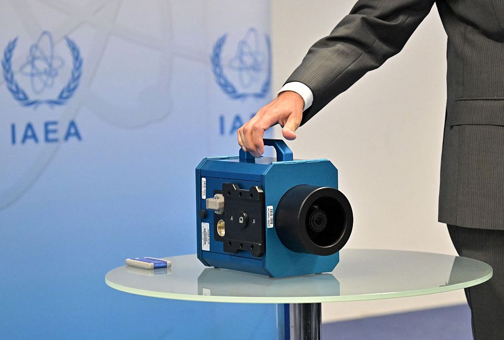 当地时间2022年6月9日，奥地利维也纳，国际原子能机构新闻发布会上，国际原子能机构（IAEA）在伊朗使用的摄像机。  人民视觉 图