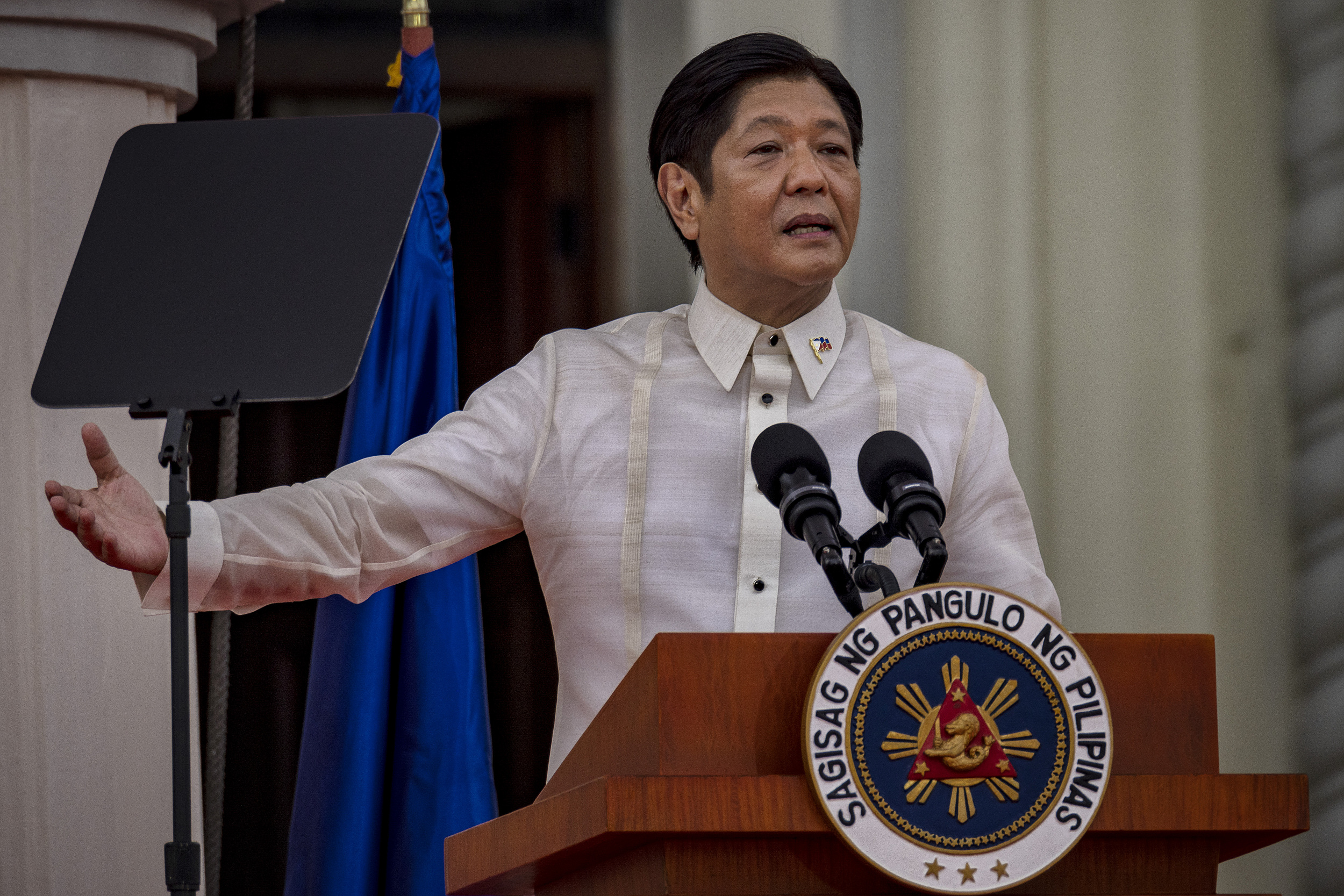 当地时间2022年6月30日，菲律宾马尼拉，菲律宾新总统小费迪南德·马科斯在菲律宾国家博物馆宣誓就职并发表讲话。人民视觉 图