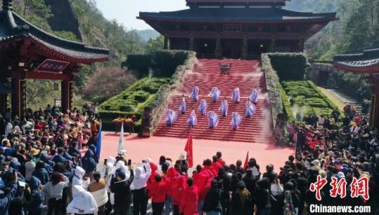 《轩辕赞》表演现场。　缙云县黄帝文化发展中心供图